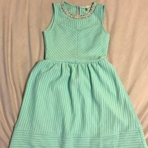Monteau girl dress used